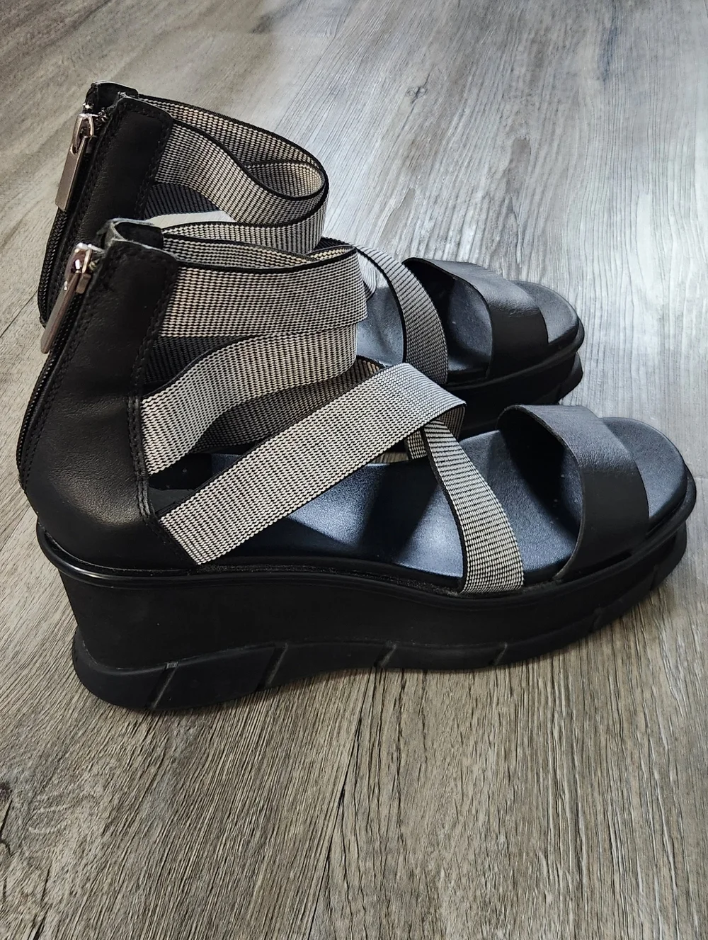 Sorel Joaniell Sport Strap‎ Wedge Sandals
